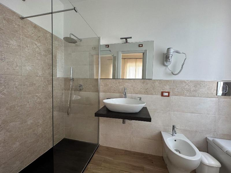 Ng Guest House Olbia image