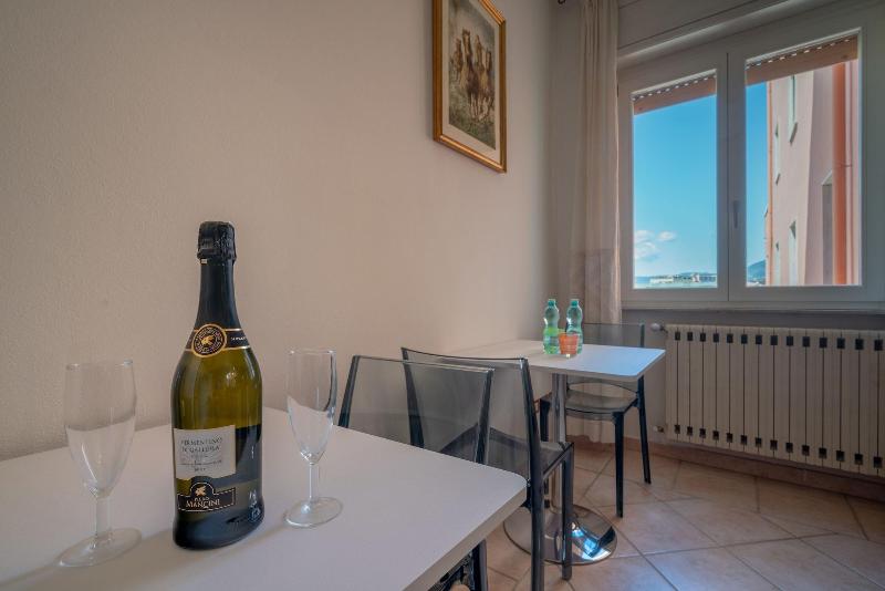 Ng Guest House Olbia image