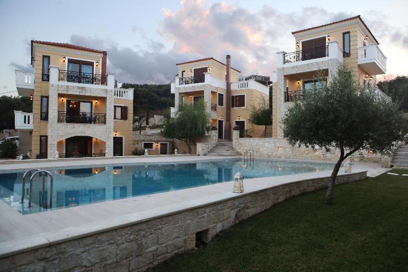 Casa Leone Suites image