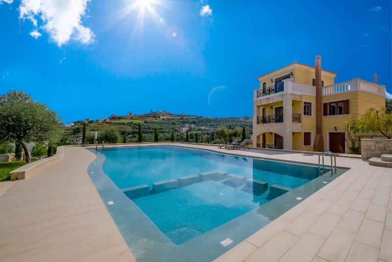 Casa Leone Suites image