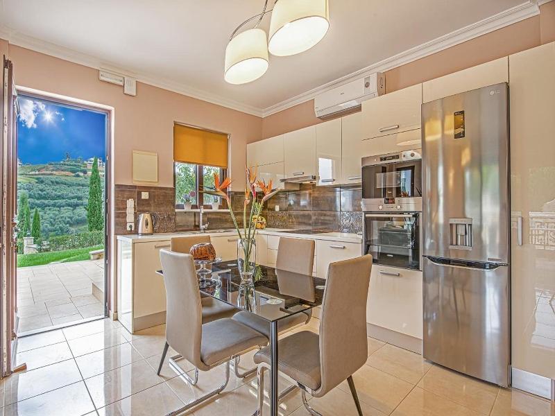 Casa Leone Suites image