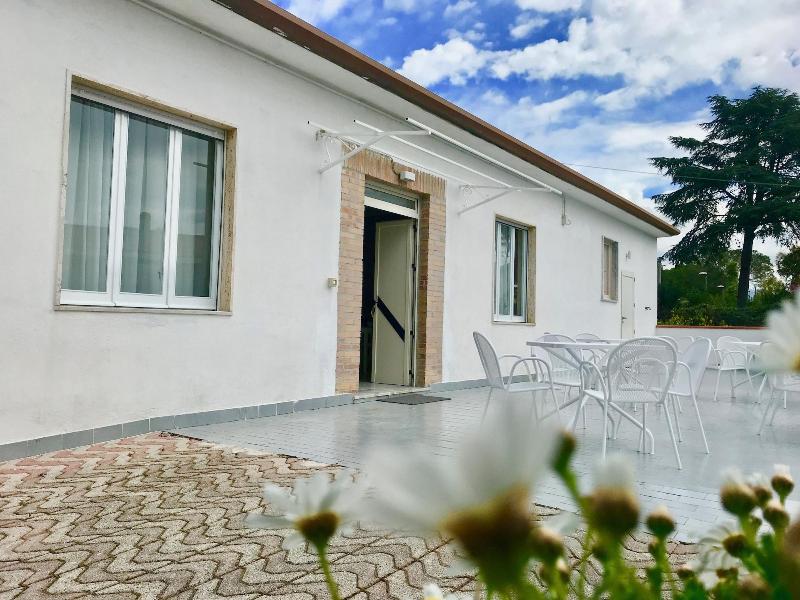 Villa Paestum image