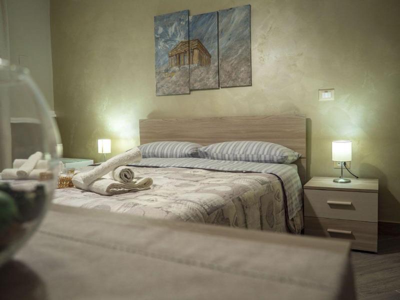 Villa Paestum image