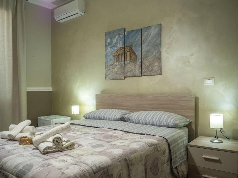 Villa Paestum image