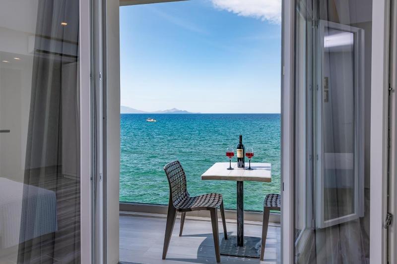 Kyma Rooms & Suites image