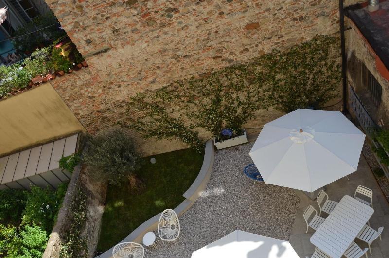 Dimora 16 Rooms & Garden image