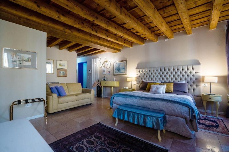 Mazzini Suite image