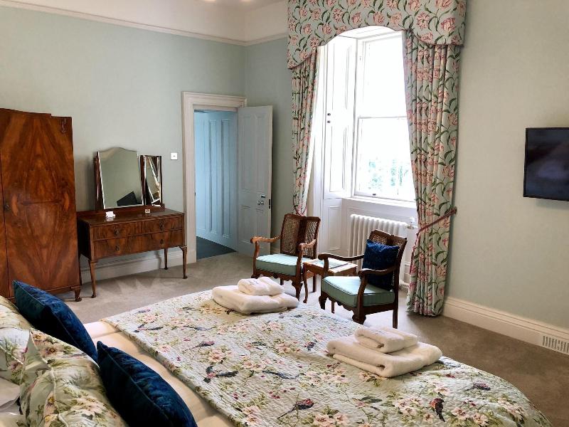 Netherdale House image