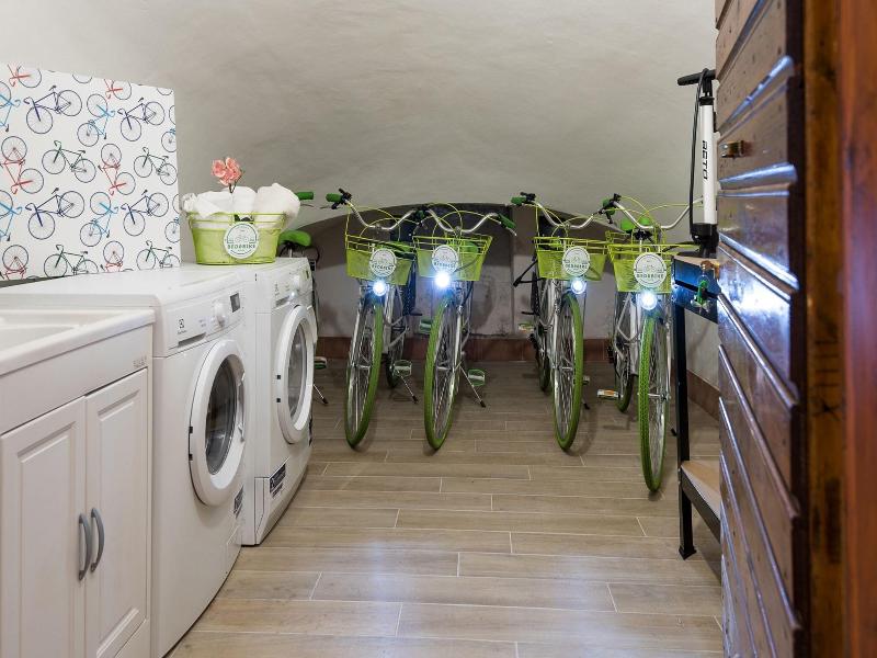 Bed&BikeRome Rooms image