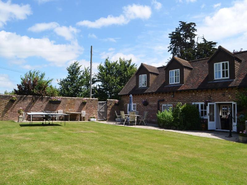 Hanger Down House Bed And Breakfast image