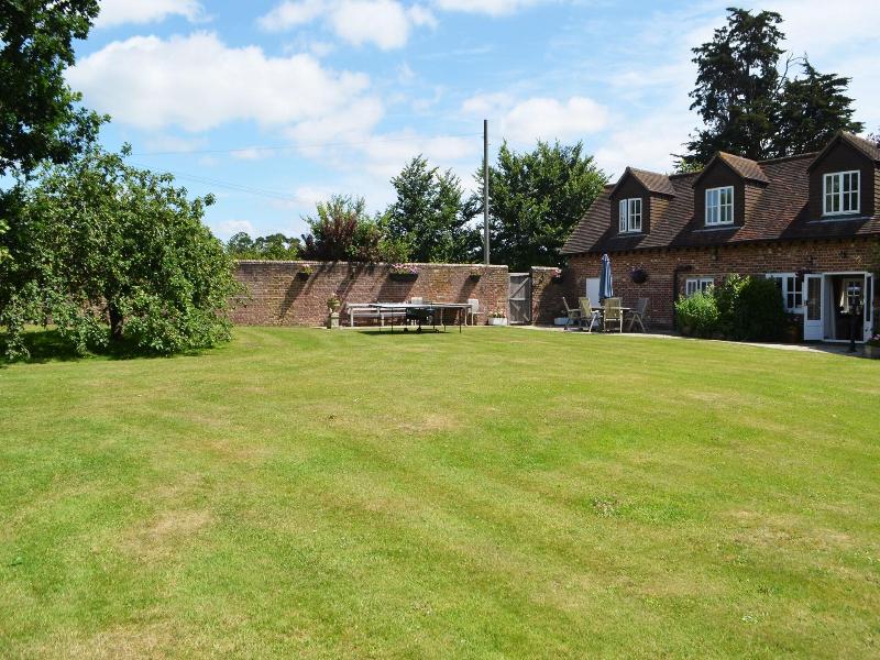 Hanger Down House Bed And Breakfast image