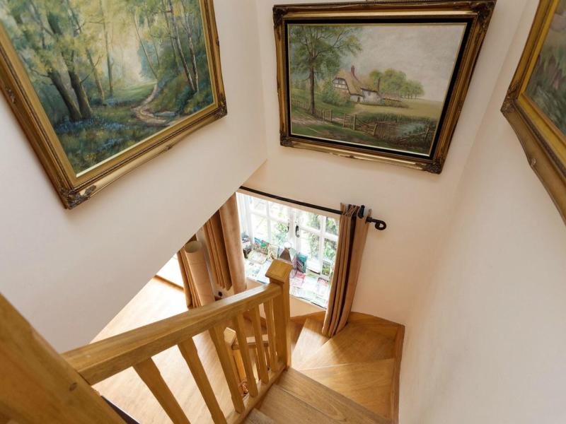 Hanger Down House Bed And Breakfast image