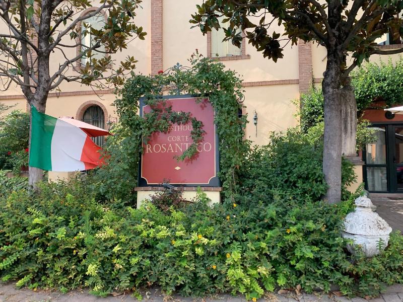 Corte Rosantico image
