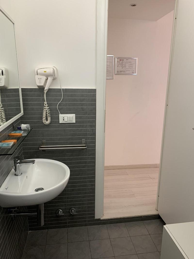 Tiburtina Suites image