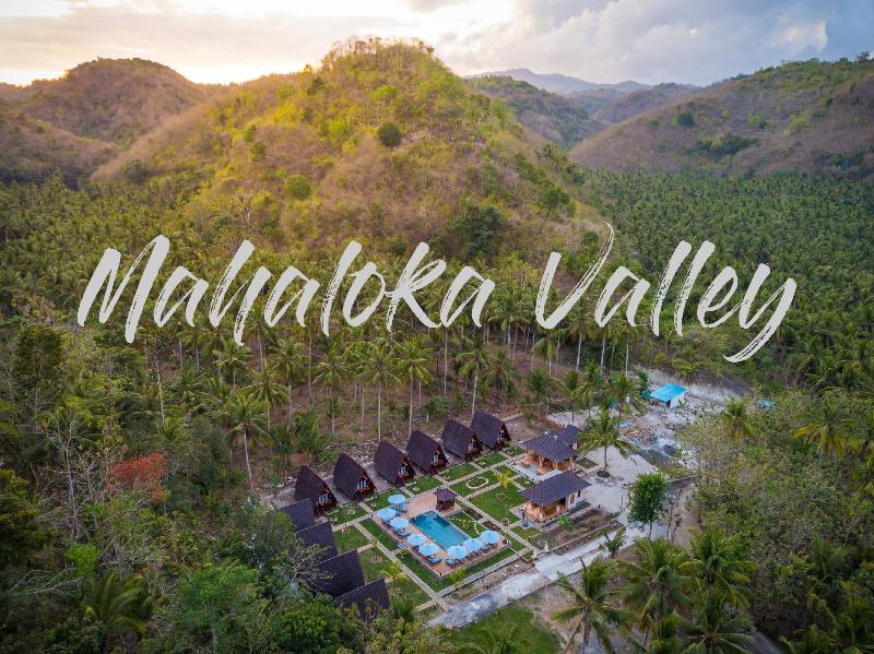 Mahaloka Valley