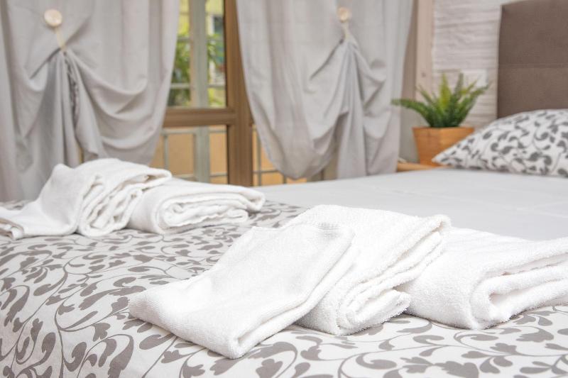 Comfort Rooms image