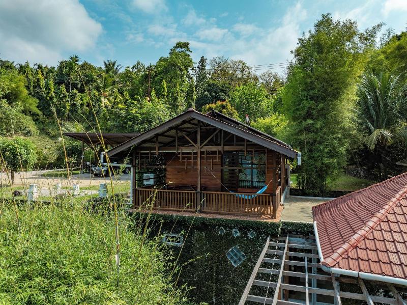 The Hawk's Nest Resort image
