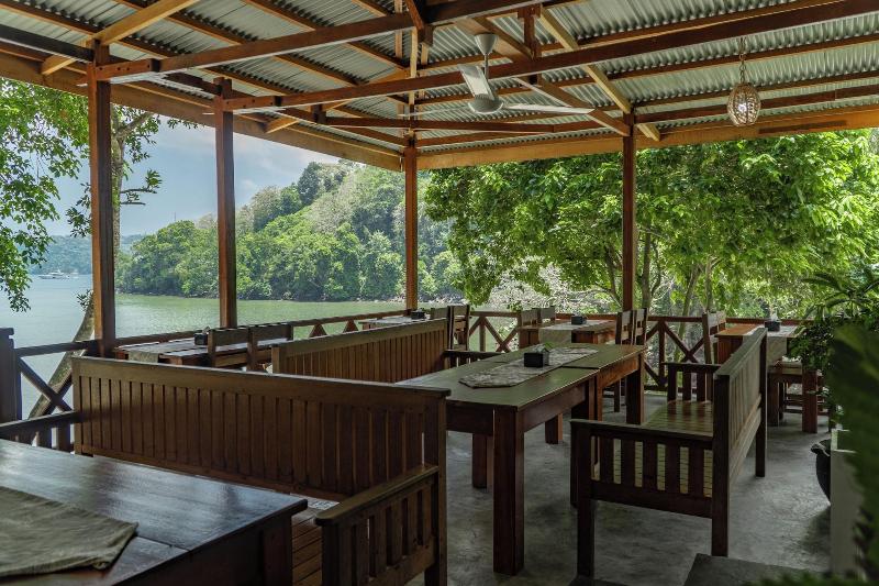 The Hawk's Nest Resort image