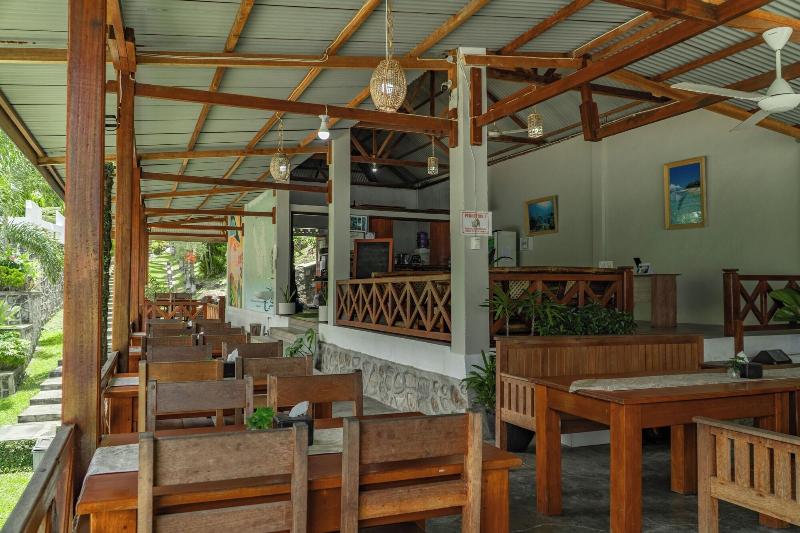 The Hawk's Nest Resort image