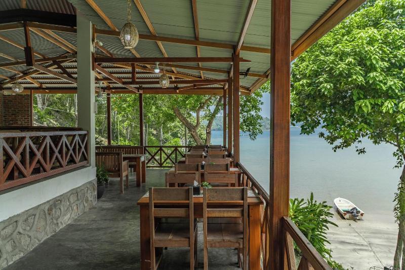The Hawk's Nest Resort image