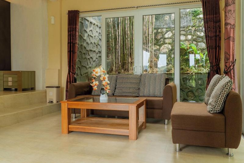 The Hawk's Nest Resort image