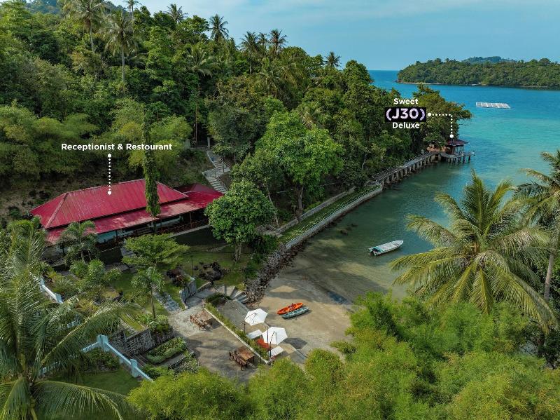 The Hawk's Nest Resort image