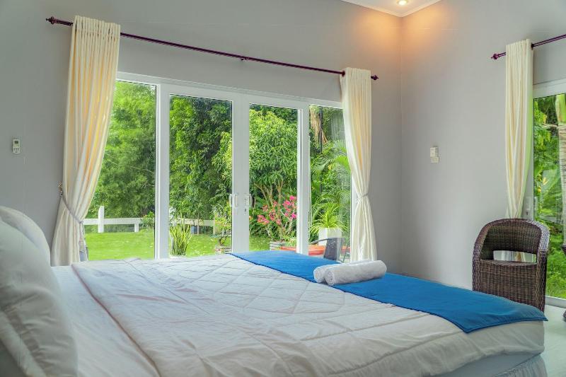 The Hawk's Nest Resort image