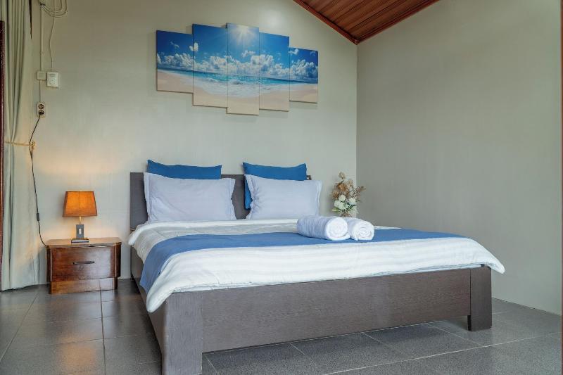 The Hawk's Nest Resort image