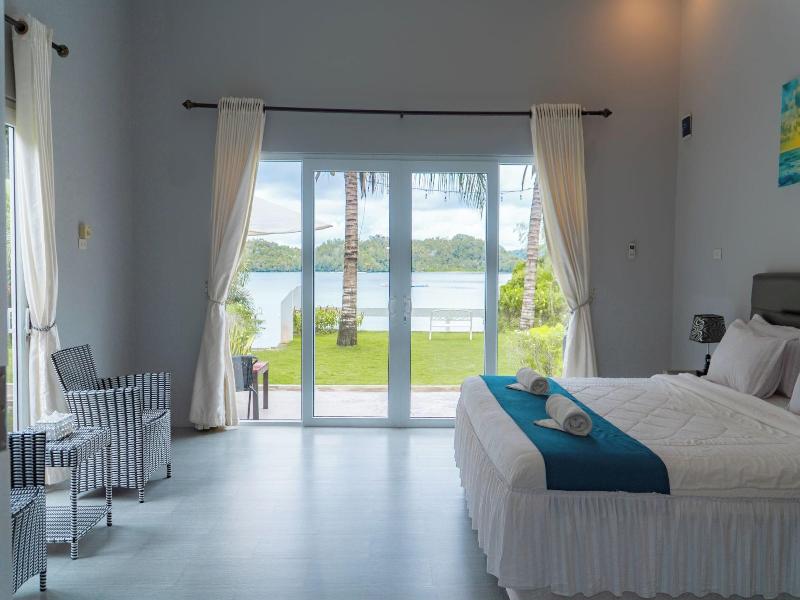 The Hawk's Nest Resort image