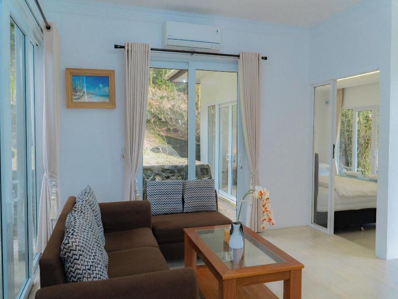 The Hawk's Nest Resort image