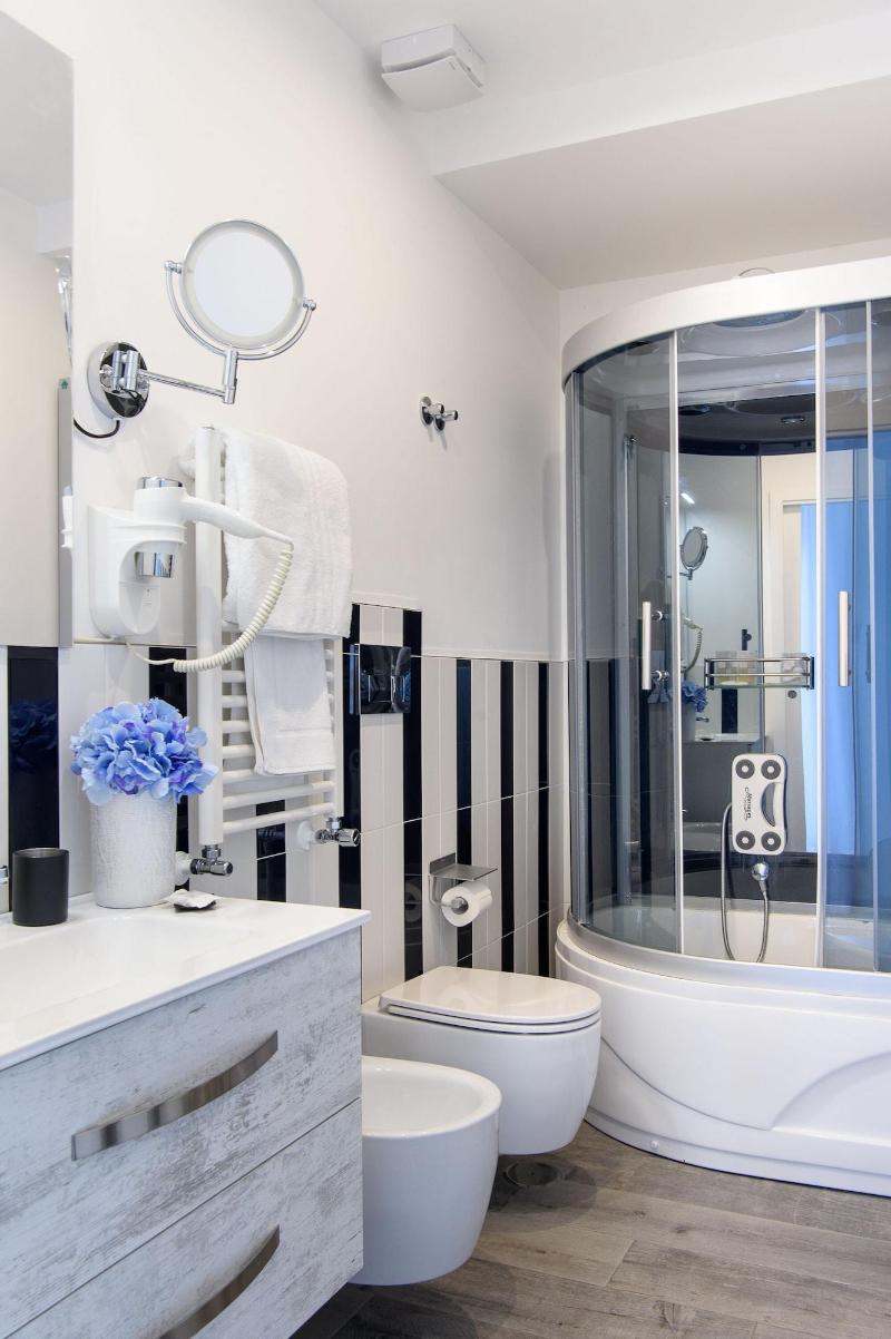 Les Suites Des Tout Le Monde image