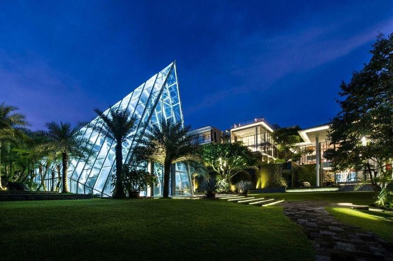 Amaryllis Boutique Resort image