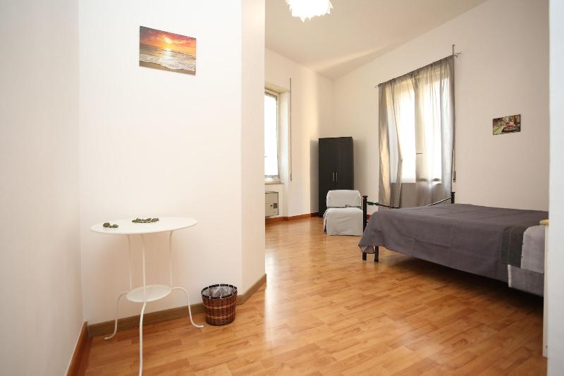 Le Mura Antiche image