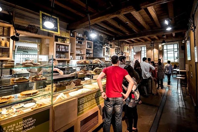 Un Posto A Milano image