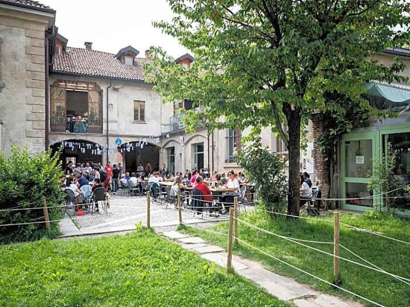 Un Posto A Milano image