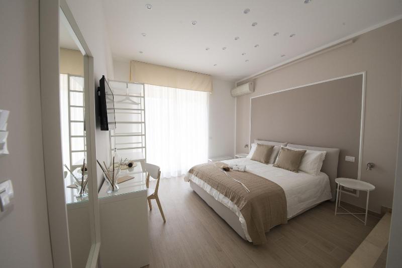 B&B Chérie - Centro di Salerno image