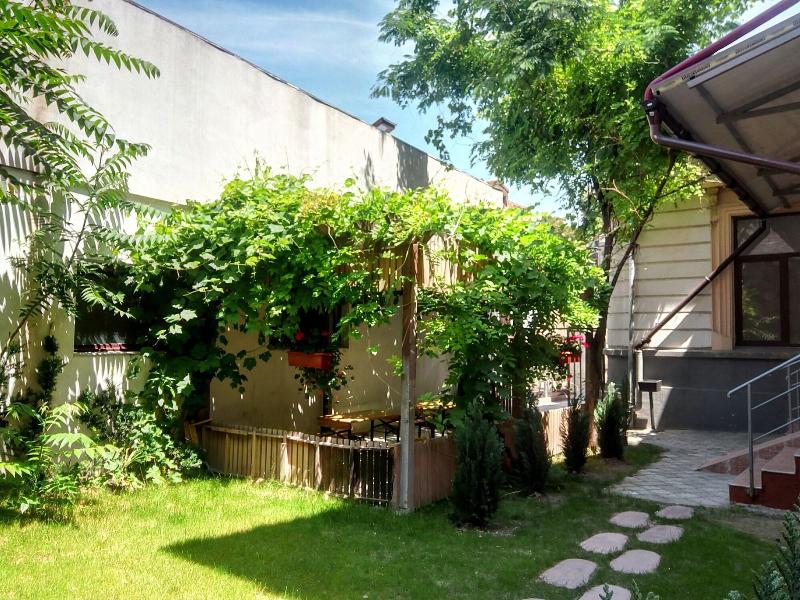Central Guesthouse Bucharest - Adults Only image