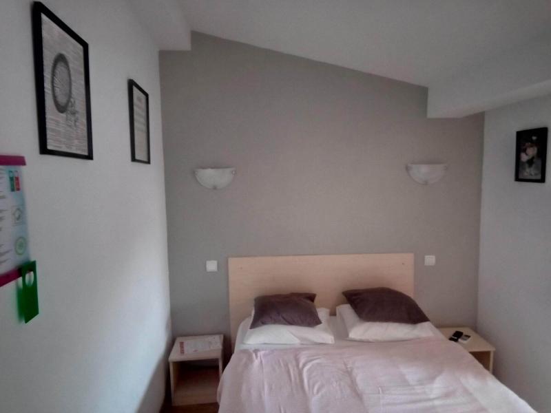 Central Guesthouse Bucharest - Adults Only image