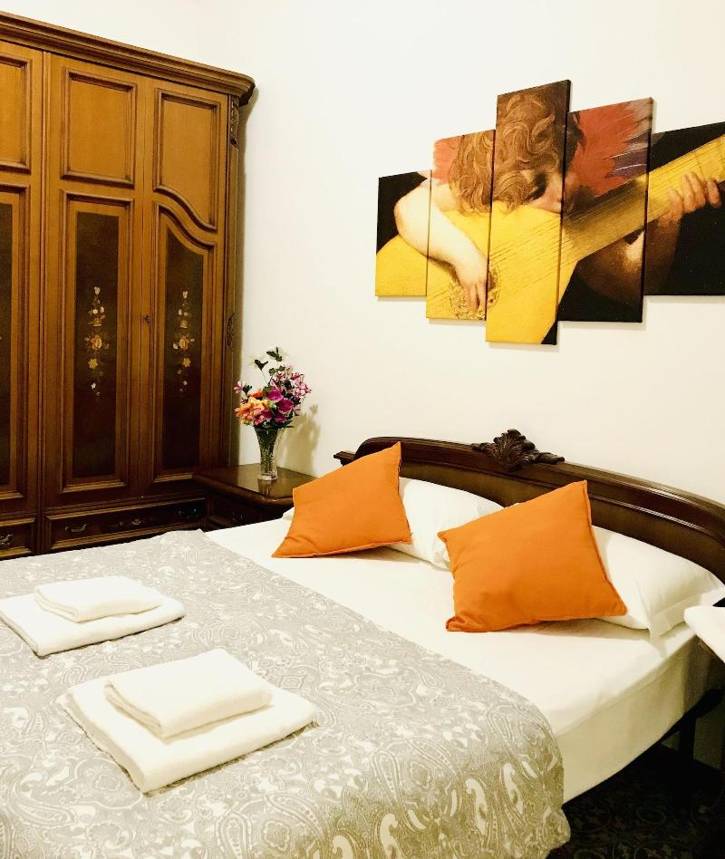 Colosseum Luxury Room image
