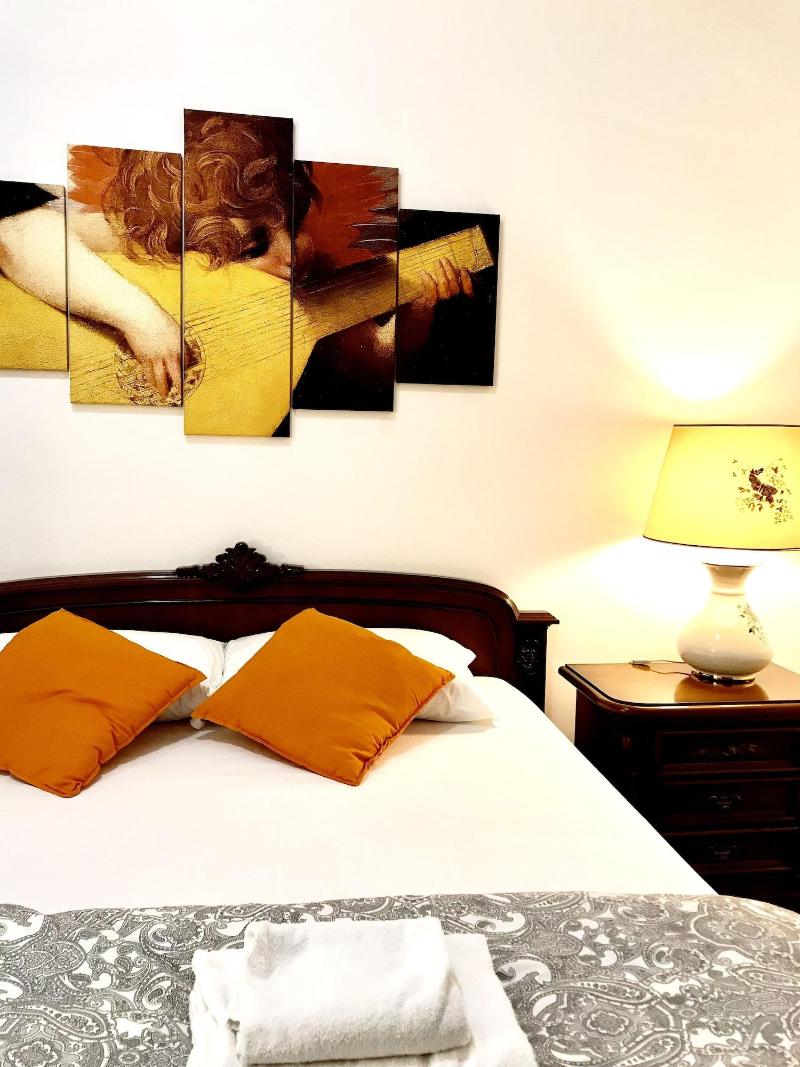 Colosseum Luxury Room image