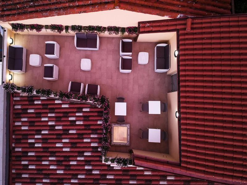 Th Collection Rooms image