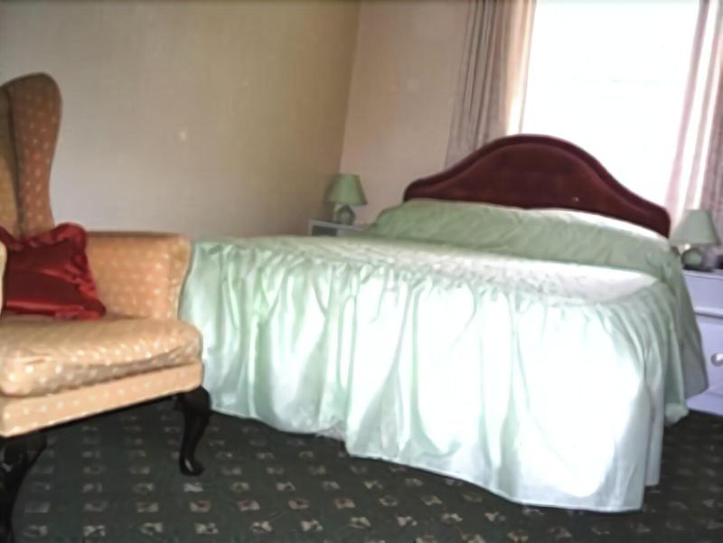 Sherborne Lodge image