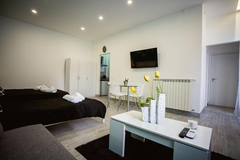 Palermo Suites & Rooms image