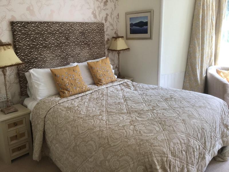 Thistle House Guest House image