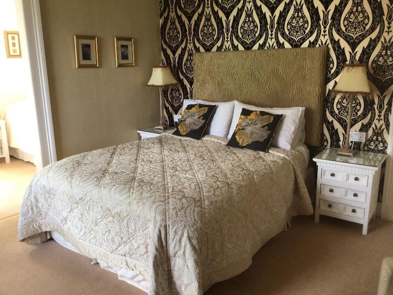 Thistle House Guest House image