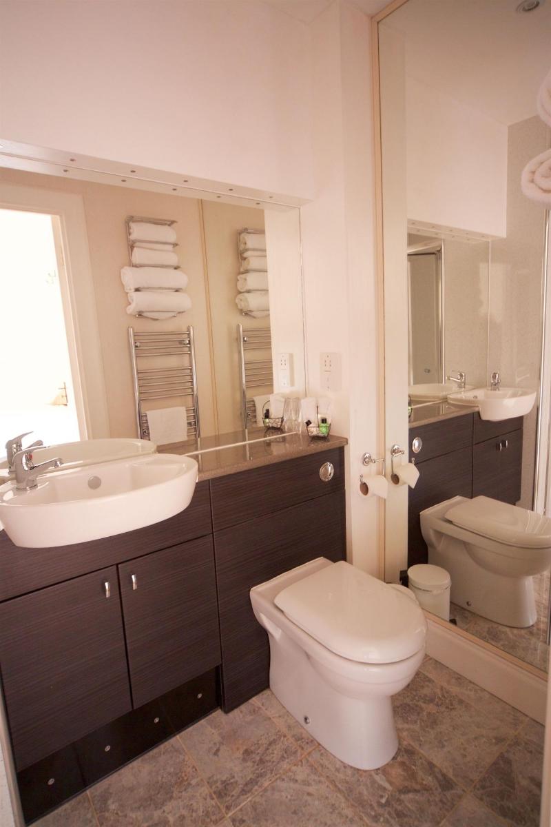Thistle House Guest House image