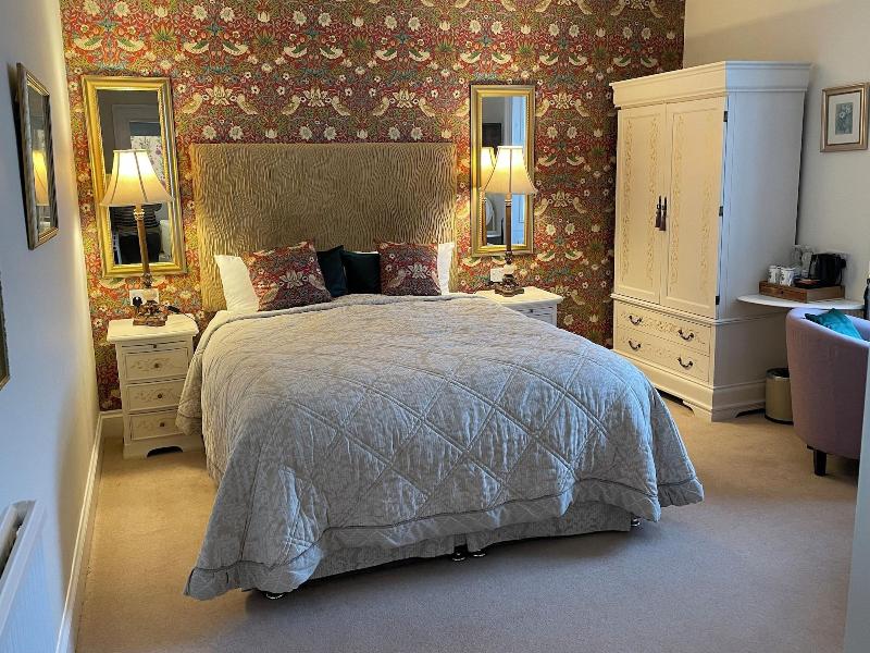 Thistle House Guest House image