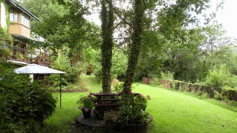 Cilbrwyn Countryside Retreat image