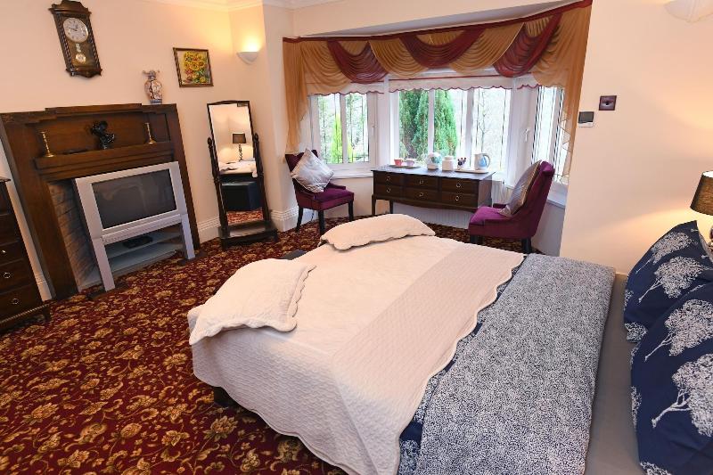 Cilbrwyn Countryside Retreat image