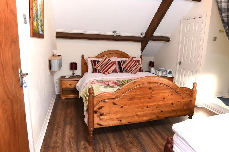 Cilbrwyn Countryside Retreat image